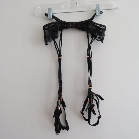 LOUNGE Tyra Floral Lace Sheer Mesh Suspender Belt in Black - Size XS - Picture 13 of 14